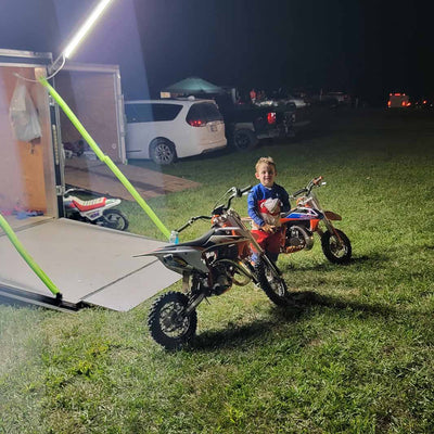 Racing Trailer Pit Light – Single 5 Foot Pole 10,000 Lumens
